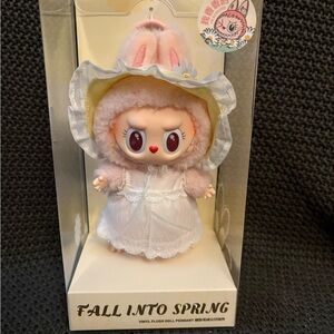 Fall into spring mokoko